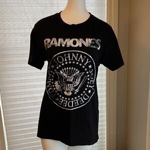 Ramones Black Graphic Logo Tee M